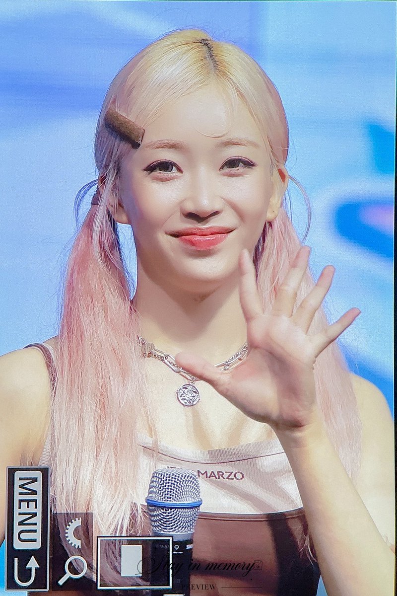 STAYINMEMORY's tweet photo. 250520

존예통오네 🙄

#STAYC #스테이씨 #SUMIN #수민
@STAYC_official https://t.co/hi4Cg5YIs5