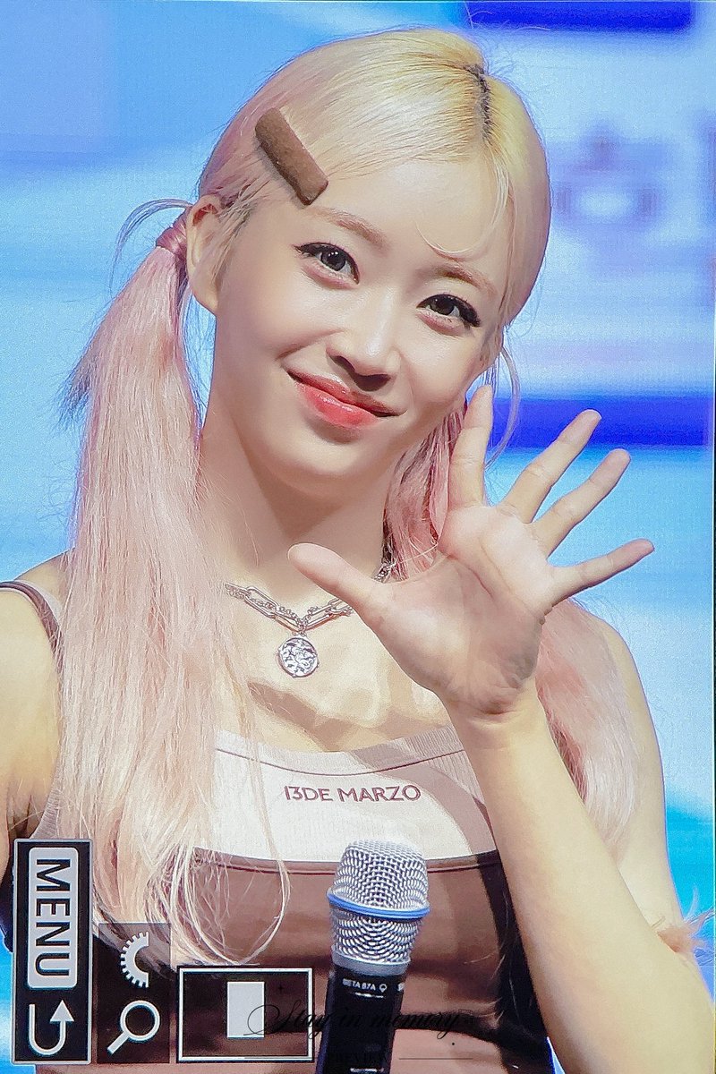 STAYINMEMORY's tweet photo. 250520

존예통오네 🙄

#STAYC #스테이씨 #SUMIN #수민
@STAYC_official https://t.co/hi4Cg5YIs5