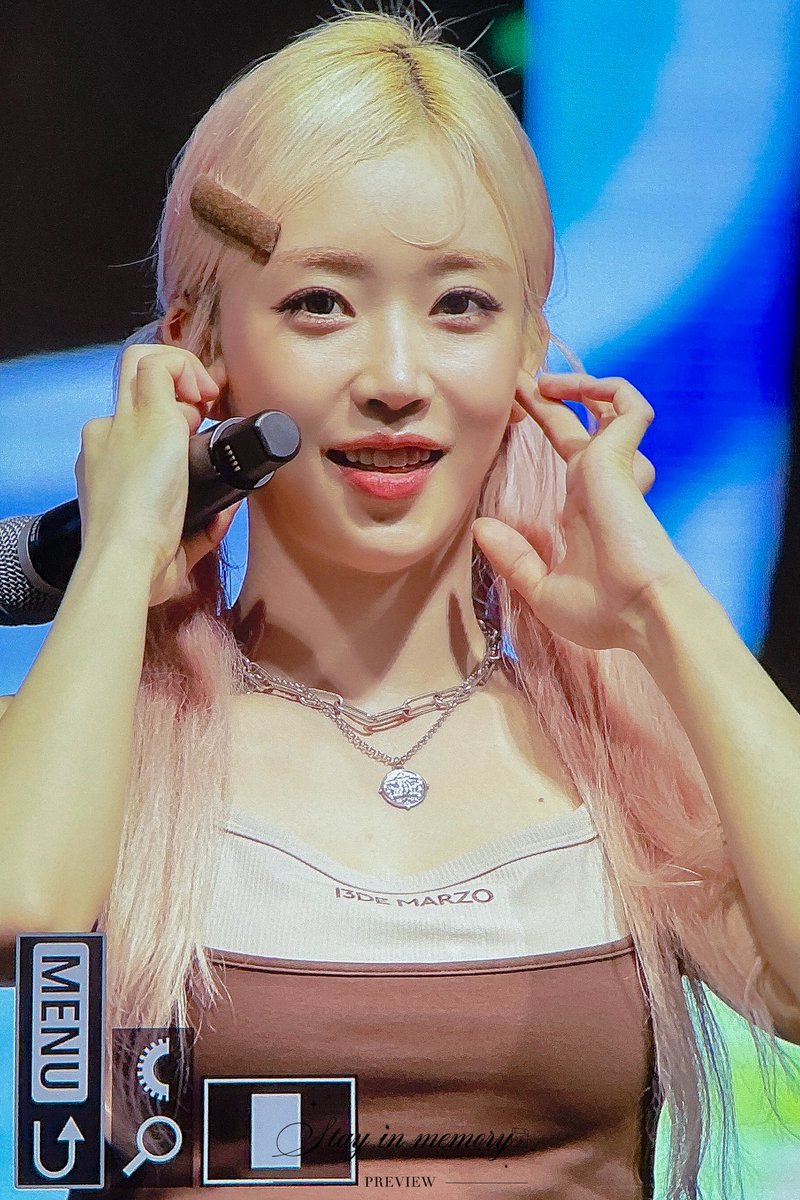 STAYINMEMORY's tweet photo. 250520

🙄

#STAYC #스테이씨 #SUMIN #수민
@STAYC_official https://t.co/wujBBtbrUV