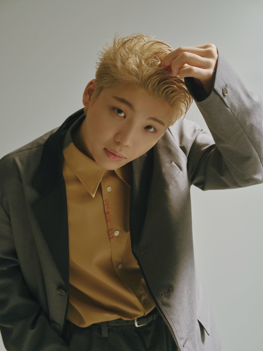 BEFIRSTofficial's tweet photo. 本日5/21(水) 発売
「anan 2447号」
@anan_mag

SHUNTO インタビュー掲載

🔗https://t.co/Nmxkc1xWG6

#BEFIRST #SHUNTO https://t.co/vDx9voWcNS