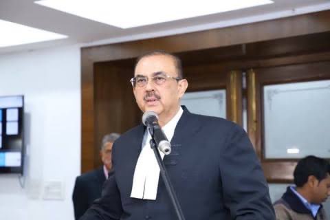 LawstreetJ's tweet photo. Senior Advocate Vikas Singh wins SCBA Presidential election with 1,047 votes, marking his fourth term as President.
#SCBAElections https://t.co/mPUZ0xF6Or