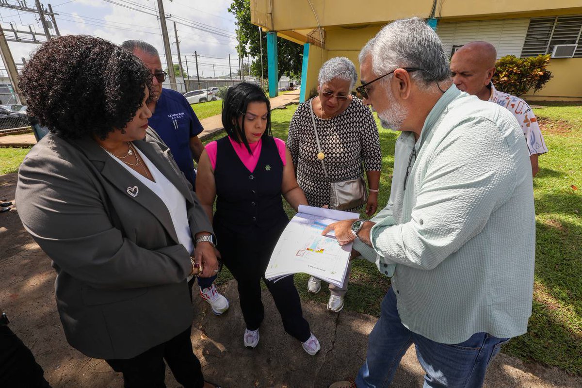 [Entérate] La vicepresidenta, <a href="/YashiraMLebron/">Yashira Lebron</a>, llevó a cabo una jornada de visitas en su distrito junto a la subsecretaria de Educación, para conocer de primera mano las necesidades de la comunidad en general y continuar impulsando soluciones concretas desde la Cámara.

#CámaraPR