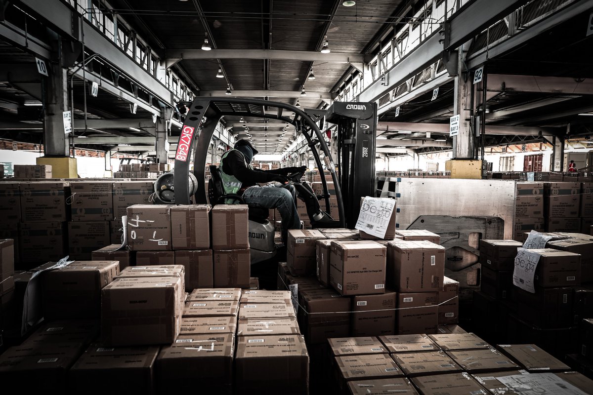 Go_GSC's tweet photo. Is your #transloading provider near your port? Proximity cuts costs, speeds up transit, and streamlines your #supplychain. See how the right partner can optimize your #cargo operations: https://t.co/7NolYerCzu https://t.co/OV7OilOtem
