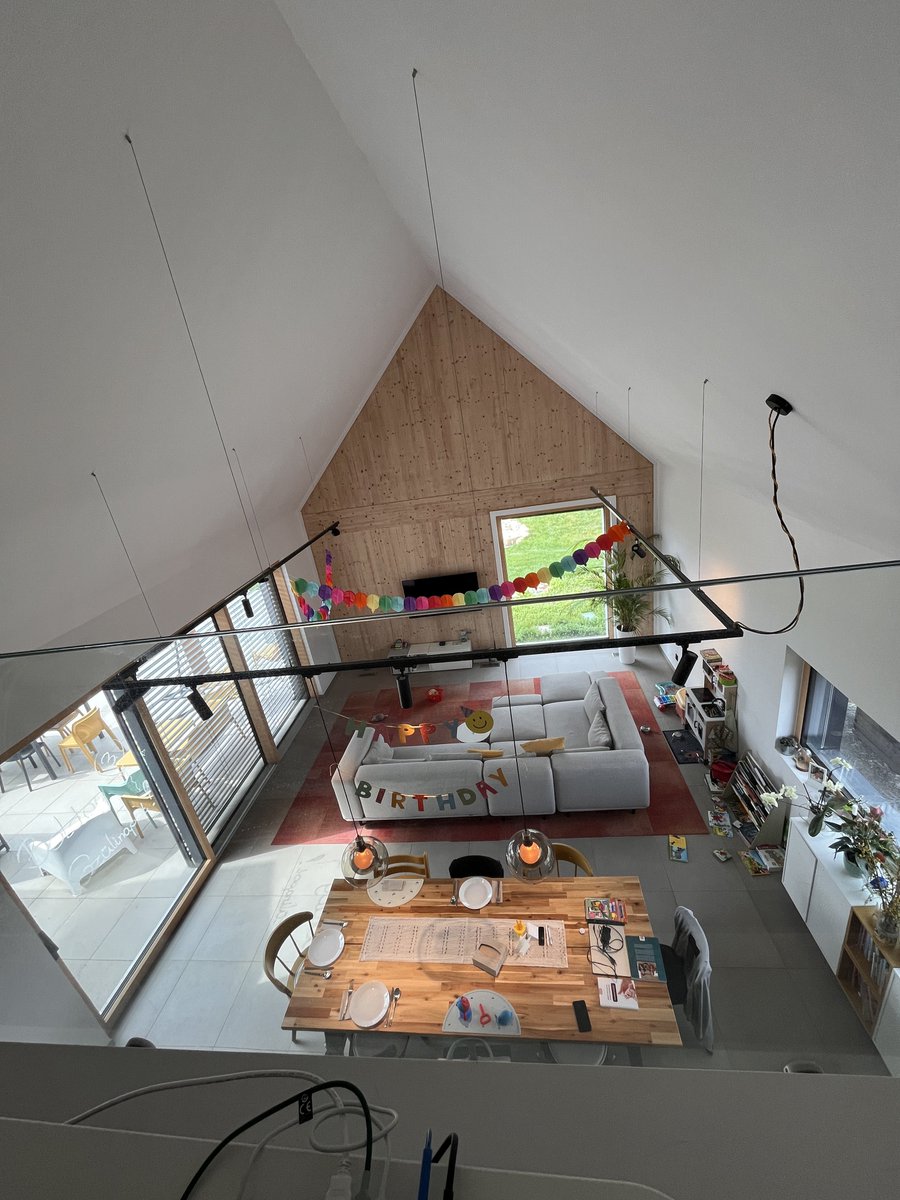 Solarchitect | Sunbeam carpenter tweet media