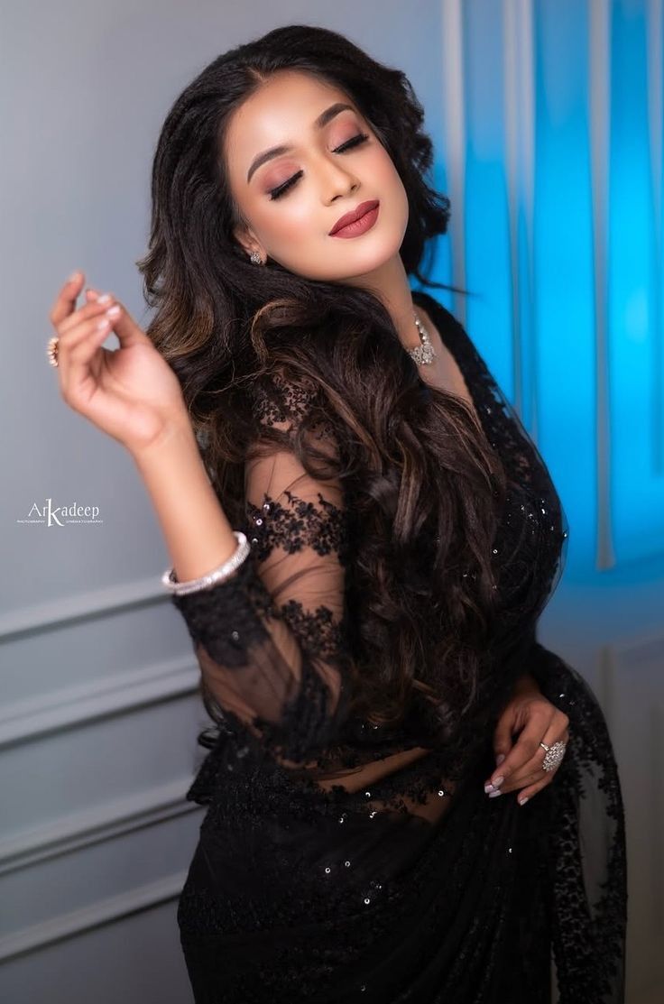 poonamg51580's tweet image. #कितनी कातिल होती है ये #अदा     
              जिंदगी की.......
❤️
#मर जाते है लोग  किसी पर #जीने के लिए. ..!!!
               ❤️
#दिल का सुकून