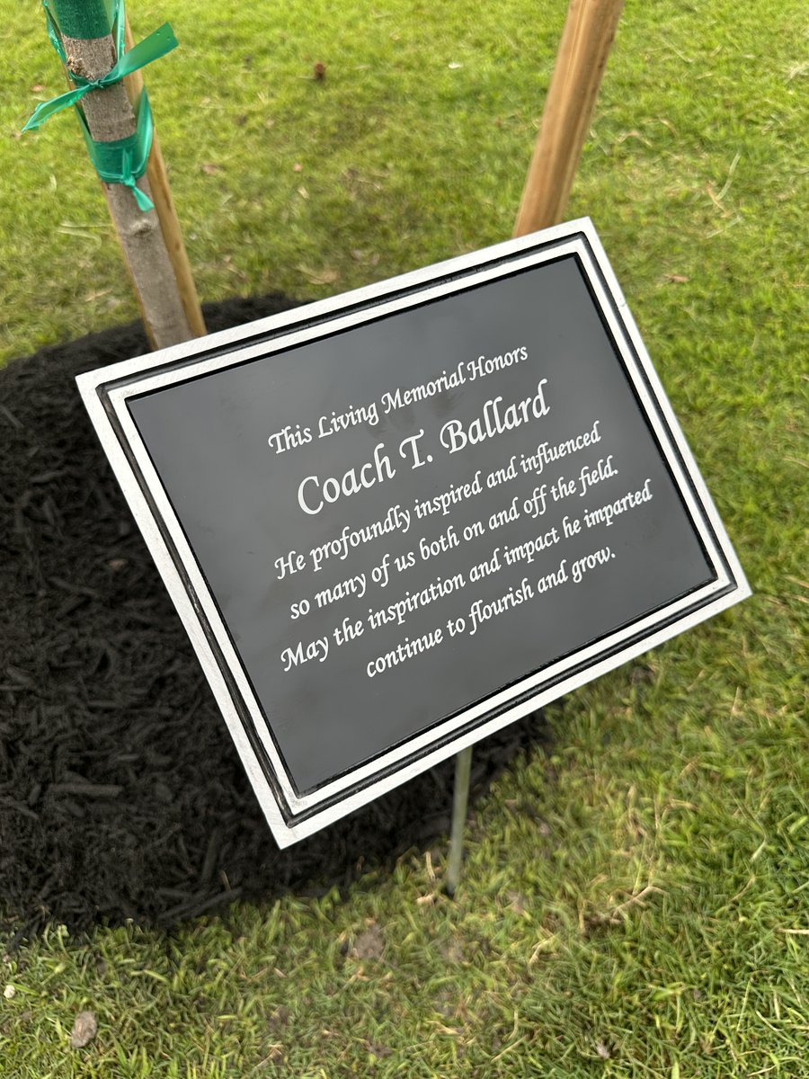DPISD_BJH's tweet photo. BJH Student Council organized and participated in fundraising events in hopes of purchasing and planting a memorial tree to honor the late Coach Terrence Ballard. Today, the Student Council was able to honor the memory of Coach Ballard with the planting of a magnolia tree. https://t.co/7RC2jy9D6S