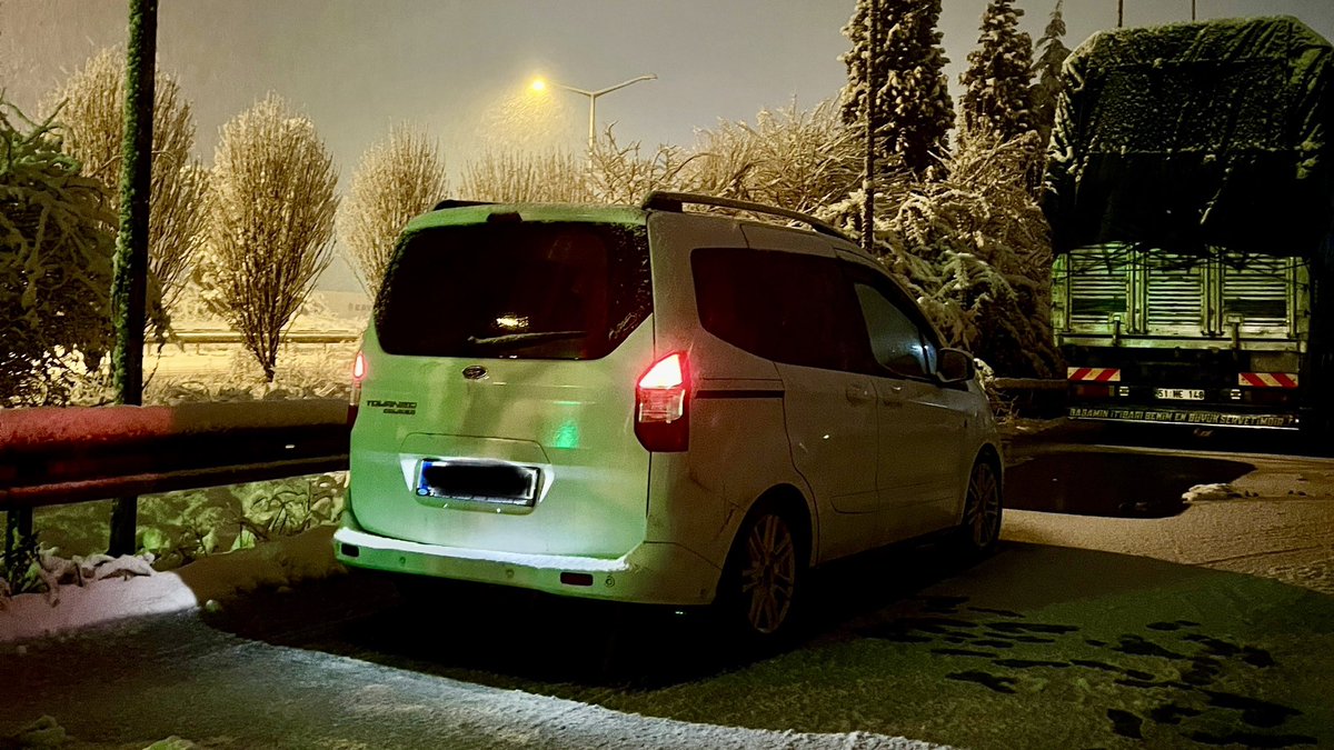 edell00's tweet photo. aslan courier 1.6tdci titanium plus 3ay 10bin km flood 
(+) ve (-) yönlerini madde madde yazacağım https://t.co/VaWrosijL9