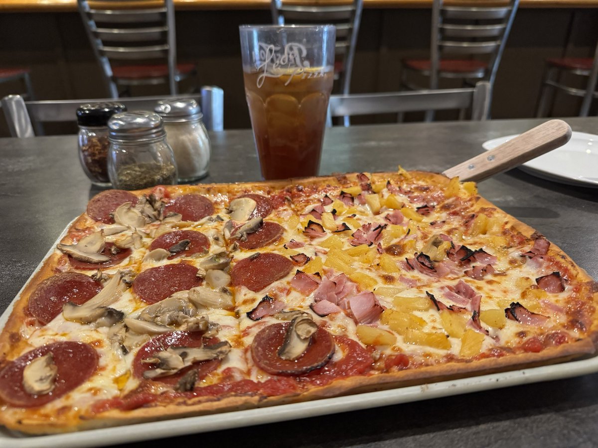 Chris Cason (@chrisrcason) on Twitter photo Crispy delicious #pizza at #FrederickMD <a href="/LedoPizza/">Ledo Pizza</a> on Prospect Blvd and #NeverCutsCorners! Stellar #CustomerService via Christi! Crispy delicious #pizza at #FrederickMD <a href="/LedoPizza/">Ledo Pizza</a> on Prospect Blvd and #NeverCutsCorners! Stellar #CustomerService via Christi!
