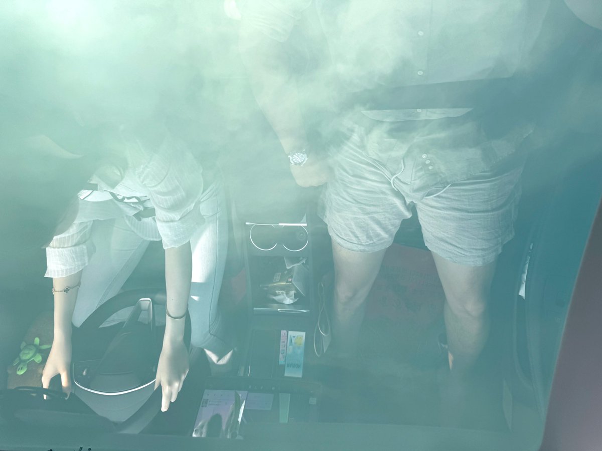 媳妇开车我从来不看前方，害怕