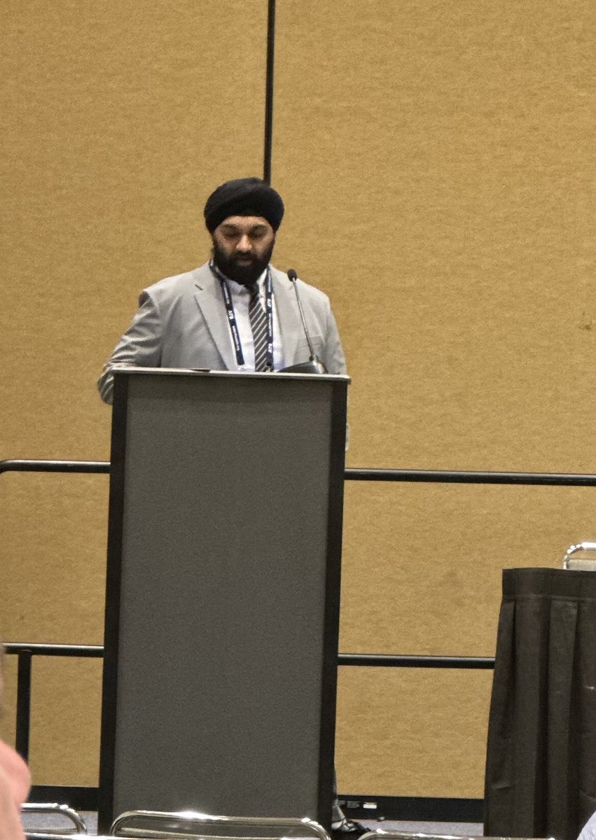 SobanUmar's tweet image. Really interesting talk on liver inflammation in PH by @navneetsinghmd from @BrownPCCSM
#ATS2025