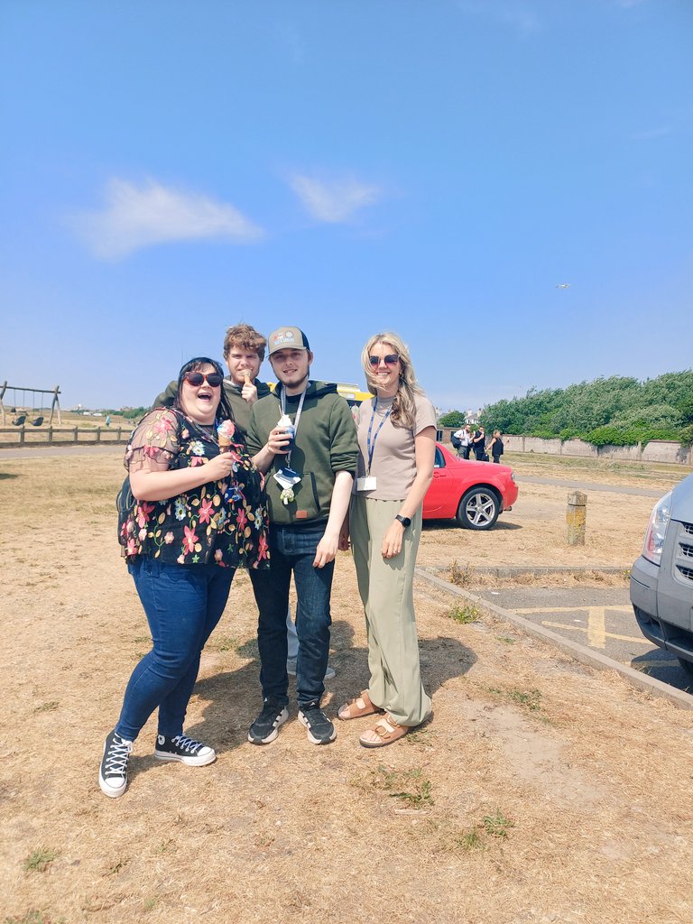 altbridgepost16's tweet photo. Today we visited the Crosby Plaza Cinema to watch a film and then ate our lunch down the beach 📽☀️ #Wellbeing https://t.co/Ge03MBXXMv