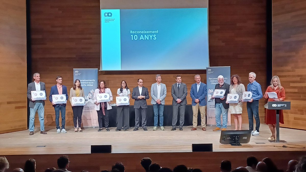 AOC (@consorciaoc) on Twitter photo <a href="/govern/">Govern de Catalunya</a> <a href="/alberttort/">Albert Tort</a> <a href="/ajelprat/">Ajuntament del Prat</a> <a href="/localret/">Localret</a> <a href="/DavidQuirosLH/">David Quirós Brito</a> <a href="/MiquelEstape/">Miquel Estapé</a> <a href="/reus_cat/">Ajuntament de Reus</a> <a href="/paerialleida/">Ajuntament de Lleida</a> <a href="/AjSantBoi/">Ajuntament Sant Boi</a> <a href="/granollers/">Granollers</a> <a href="/Girona_Cat/">Ajuntament de Girona</a> <a href="/matarocat/">Ajuntament de Mataró</a> <a href="/LHAjuntament/">Ajuntament de L'Hospitalet</a> <a href="/ajterrassa/">Ajuntament de Terrassa</a> <a href="/ajsantcugat/">Aj. Sant Cugat</a> <a href="/ViladecansTweet/">AjuntamentViladecans</a> <a href="/AjCastelldefels/">Ajuntament de Castelldefels</a> <a href="/AjuntamentGava/">Ajuntament de Gavà</a> <a href="/AjuntamentOlesa/">Ajuntament d'Olesa</a> <a href="/ajsantfeliu/">Ajuntament de Sant Feliu de Llobregat</a> <a href="/AjuntamentSalou/">Ajuntament de Salou</a> <a href="/AjVilaseca/">Ajuntament de Vila-seca</a> <a href="/lesfranqueses/">Ajuntament de les Franqueses</a> <a href="/AjSitges/">Ajuntament de Sitges</a> <a href="/ajpalafrugell/">Ajunt. Palafrugell</a> <a href="/ajManlleu/">Ajuntament Manlleu</a> <a href="/esparreguera/">Ajuntament d'Esparreguera</a> <a href="/elmasnou_cat/">Ajuntament del Masnou</a> <a href="/ajsantquirze/">Aj. Sant Quirze del Vallès</a> <a href="/femcastellar/">Fem Castellar</a> <a href="/ajllinarsvalles/">Llinars del Vallès</a> <a href="/ajparets/">Ajuntament de Parets del Vallès</a> <a href="/savilamajor_cat/">Ajuntament SAV</a> <a href="/VilaArenysMunt/">Vila Arenys de Munt</a> <a href="/AjArenys/">Aj. Arenys de Mar</a> <a href="/AjPalamos/">Ajuntament de Palamós</a> <a href="/AjPolinya/">Ajuntament Polinyà</a> <a href="/AjSantFruitos/">Sant Fruitós Bages</a> <a href="/ajalella/">Ajuntament d'Alella</a> <a href="/ajmontroig/">Mont-roig del Camp</a> <a href="/ajmontornes/">Aj. Montornès</a> <a href="/ConsellJussa/">CC Pallars Jussà</a> <a href="/CCPriorat/">Consell Comarcal del Priorat</a> <a href="/CCGarrigues/">Consell Comarcal de les Garrigues</a> Els ens guardonats en la categoria TOP 10 ANYS són:
#Caseres
#VilalbaArcs
#Ascó
<a href="/ajllinarsvalles/">Llinars del Vallès</a>
<a href="/ajManlleu/">Ajuntament Manlleu</a>
@girona_cat
<a href="/CCPriorat/">Consell Comarcal del Priorat</a>
<a href="/ccbergueda/">Consell Comarcal del Berguedà</a>
<a href="/ccgirones/">Consell Comarcal del Gironès</a> <a href="/govern/">Govern de Catalunya</a> <a href="/alberttort/">Albert Tort</a> <a href="/ajelprat/">Ajuntament del Prat</a> <a href="/localret/">Localret</a> <a href="/DavidQuirosLH/">David Quirós Brito</a> <a href="/MiquelEstape/">Miquel Estapé</a> <a href="/reus_cat/">Ajuntament de Reus</a> <a href="/paerialleida/">Ajuntament de Lleida</a> <a href="/AjSantBoi/">Ajuntament Sant Boi</a> <a href="/granollers/">Granollers</a> <a href="/Girona_Cat/">Ajuntament de Girona</a> <a href="/matarocat/">Ajuntament de Mataró</a> <a href="/LHAjuntament/">Ajuntament de L'Hospitalet</a> <a href="/ajterrassa/">Ajuntament de Terrassa</a> <a href="/ajsantcugat/">Aj. Sant Cugat</a> <a href="/ViladecansTweet/">AjuntamentViladecans</a> <a href="/AjCastelldefels/">Ajuntament de Castelldefels</a> <a href="/AjuntamentGava/">Ajuntament de Gavà</a> <a href="/AjuntamentOlesa/">Ajuntament d'Olesa</a> <a href="/ajsantfeliu/">Ajuntament de Sant Feliu de Llobregat</a> <a href="/AjuntamentSalou/">Ajuntament de Salou</a> <a href="/AjVilaseca/">Ajuntament de Vila-seca</a> <a href="/lesfranqueses/">Ajuntament de les Franqueses</a> <a href="/AjSitges/">Ajuntament de Sitges</a> <a href="/ajpalafrugell/">Ajunt. Palafrugell</a> <a href="/ajManlleu/">Ajuntament Manlleu</a> <a href="/esparreguera/">Ajuntament d'Esparreguera</a> <a href="/elmasnou_cat/">Ajuntament del Masnou</a> <a href="/ajsantquirze/">Aj. Sant Quirze del Vallès</a> <a href="/femcastellar/">Fem Castellar</a> <a href="/ajllinarsvalles/">Llinars del Vallès</a> <a href="/ajparets/">Ajuntament de Parets del Vallès</a> <a href="/savilamajor_cat/">Ajuntament SAV</a> <a href="/VilaArenysMunt/">Vila Arenys de Munt</a> <a href="/AjArenys/">Aj. Arenys de Mar</a> <a href="/AjPalamos/">Ajuntament de Palamós</a> <a href="/AjPolinya/">Ajuntament Polinyà</a> <a href="/AjSantFruitos/">Sant Fruitós Bages</a> <a href="/ajalella/">Ajuntament d'Alella</a> <a href="/ajmontroig/">Mont-roig del Camp</a> <a href="/ajmontornes/">Aj. Montornès</a> <a href="/ConsellJussa/">CC Pallars Jussà</a> <a href="/CCPriorat/">Consell Comarcal del Priorat</a> <a href="/CCGarrigues/">Consell Comarcal de les Garrigues</a> Els ens guardonats en la categoria TOP 10 ANYS són:
#Caseres
#VilalbaArcs
#Ascó
<a href="/ajllinarsvalles/">Llinars del Vallès</a>
<a href="/ajManlleu/">Ajuntament Manlleu</a>
@girona_cat
<a href="/CCPriorat/">Consell Comarcal del Priorat</a>
<a href="/ccbergueda/">Consell Comarcal del Berguedà</a>
<a href="/ccgirones/">Consell Comarcal del Gironès</a>