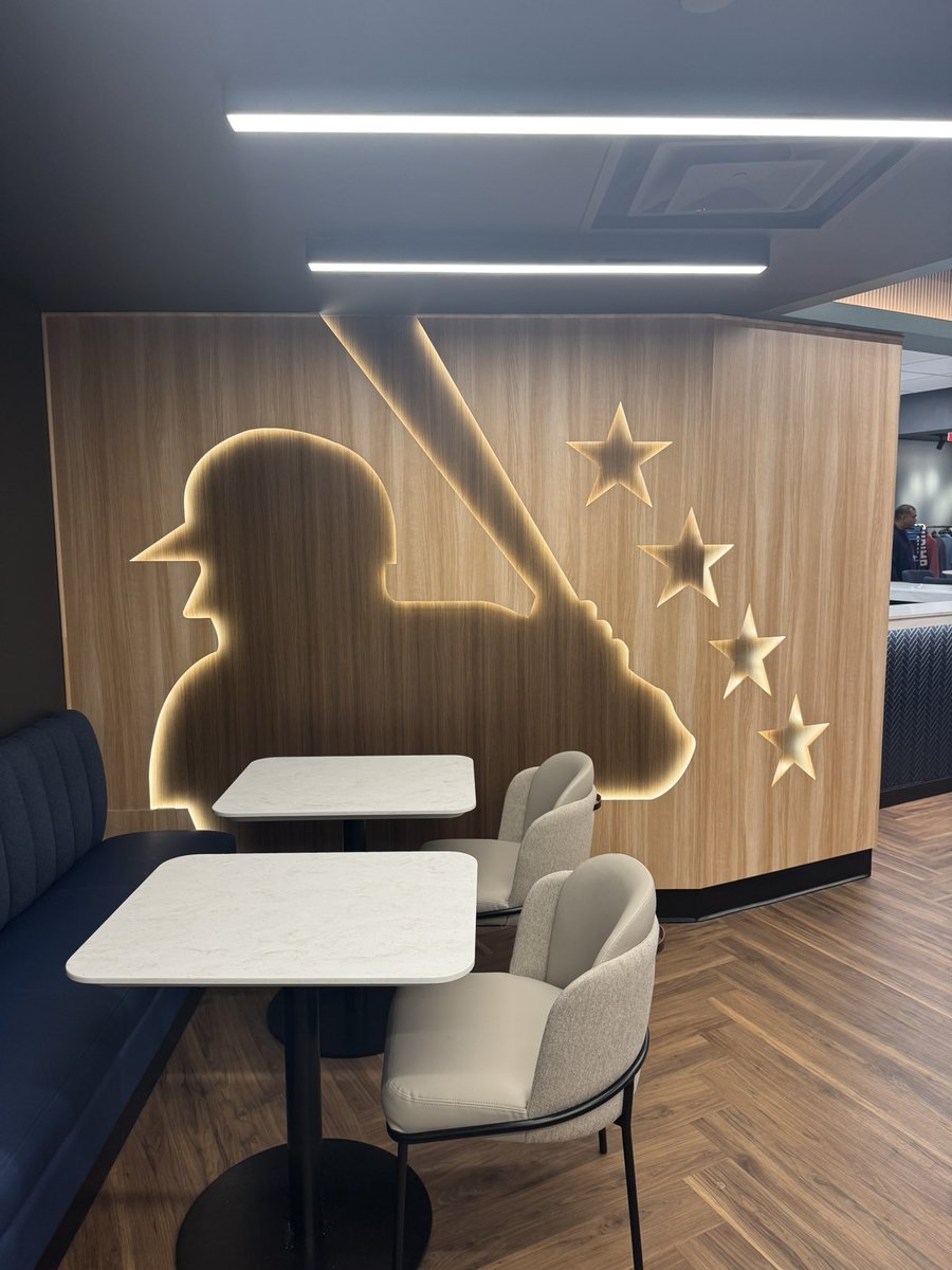 WalkOffCharities tweet media