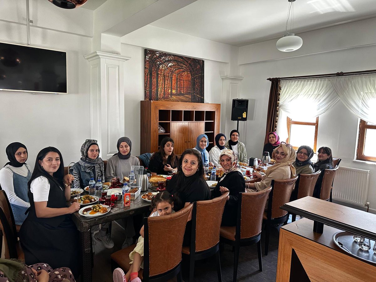 AnkaraKYGM's tweet photo. 📍Bağlıca Yurdu

🇹🇷 Gençlik Haftası Etkinlikleri

🥗 Sabah Kahvaltısı
🕍 Türk Tarih Müzesi Gezisi https://t.co/GGJ9ymm1ti