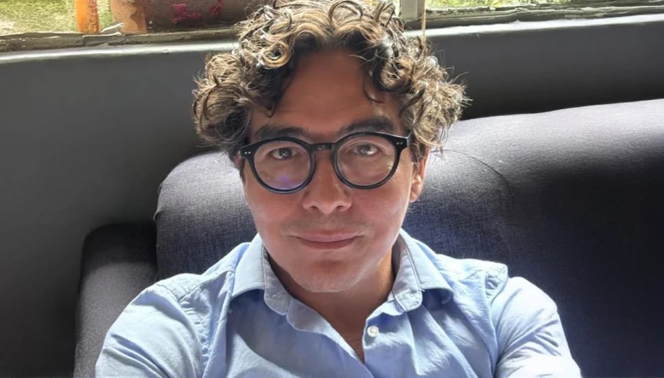 Progressive International (@progintl) on Twitter photo NOTA DE PESAR 🇲🇽 20/05/2025
Desde la <a href="/ProgIntl/">Progressive International</a> expresamos nuestro profundo dolor por el asesinato de Ximena Guzmán, secretaria particular de <a href="/ClaraBrugadaM/">Clara Brugada Molina</a>, y de José Muñoz, asesor de la Jefa de <a href="/GobCDMX/">Gobierno de la Ciudad de México</a>.
Nos solidarizamos con sus familias, sus colegas y con el pueblo de México NOTA DE PESAR 🇲🇽 20/05/2025
Desde la <a href="/ProgIntl/">Progressive International</a> expresamos nuestro profundo dolor por el asesinato de Ximena Guzmán, secretaria particular de <a href="/ClaraBrugadaM/">Clara Brugada Molina</a>, y de José Muñoz, asesor de la Jefa de <a href="/GobCDMX/">Gobierno de la Ciudad de México</a>.
Nos solidarizamos con sus familias, sus colegas y con el pueblo de México