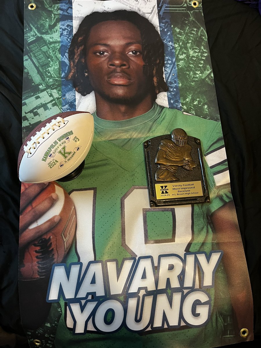 Blessed to receive the Most Improved Receiver Award!
<a href="/ALBrownFootball/">A.L. Brown Football</a> <a href="/CoachJHardin16/">Justin Hardin</a>