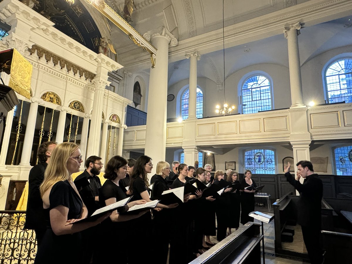 splcoleman's tweet image. It was a busy weekend at Grosvenor Chapel with the beautiful wedding of Rory and Bei, a splendid concert from the Campanile Chamber Choir under the directorship of Francis Bushell, and our Chapel Annual Meeting which was full of thanksgiving and hope.