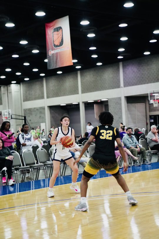Elif Benzer (@elifbenzer2) on Twitter photo Our team worked hard last weekend at The Classic. I am putting in the work this summer for my senior year at <a href="/AthleticsGls/">GLS ATHLETICS</a> and to achieve my goals for the next level in college. Thank you <a href="/PheeElite/">Napheesa Collier Elite</a> and <a href="/Coach_Brent24/">Coach Humi</a>. Our team worked hard last weekend at The Classic. I am putting in the work this summer for my senior year at <a href="/AthleticsGls/">GLS ATHLETICS</a> and to achieve my goals for the next level in college. Thank you <a href="/PheeElite/">Napheesa Collier Elite</a> and <a href="/Coach_Brent24/">Coach Humi</a>.