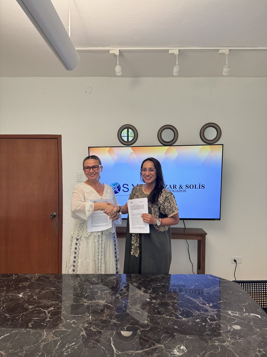 IXP_Yucatan's tweet image. 📄🤝 IXSY firma convenio con Salazar &amp;amp; Solís Abogados, firma con +15 años de experiencia legal en telecomunicaciones.

#IXSY #LegalTech #ConectividadYucatan #TransformaciónDigital #ColaboraciónEstratégica