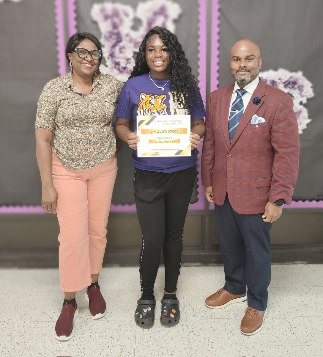 Lance Williams (@lancewi26777138) on Twitter photo Kudos to one of our phenomenal Class of 2025 Seniors here at The <a href="/LegendaryLHS/">The Legendary Lincoln HS</a>, Grace Spencer. She is one of the 3 students in Dallas ISD to receive the Sulentic Foundation Scholarship award-$7,000!
#BeLegendary
🟣⚪🐅🏆🥇
<a href="/dallasschools/">Dallas ISD</a> <a href="/LincolnMadison7/">Lincoln-Madison Vertical Team</a> <a href="/amazinGrace2025/">Grace Spencer 5'10</a> Kudos to one of our phenomenal Class of 2025 Seniors here at The <a href="/LegendaryLHS/">The Legendary Lincoln HS</a>, Grace Spencer. She is one of the 3 students in Dallas ISD to receive the Sulentic Foundation Scholarship award-$7,000!
#BeLegendary
🟣⚪🐅🏆🥇
<a href="/dallasschools/">Dallas ISD</a> <a href="/LincolnMadison7/">Lincoln-Madison Vertical Team</a> <a href="/amazinGrace2025/">Grace Spencer 5'10</a>