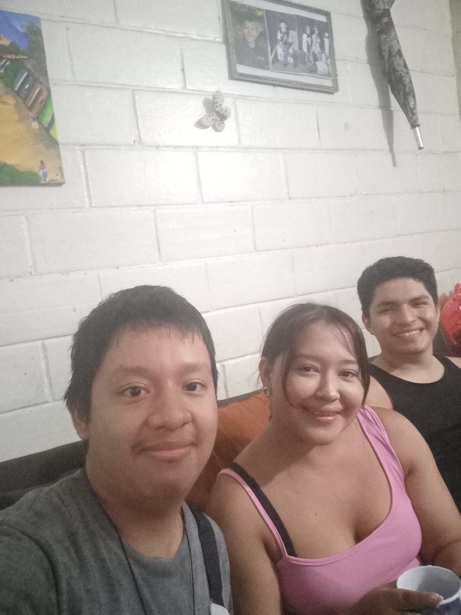 Lotsiren2772's tweet photo. Así es como estuvo el día de mi cumpleaños, cumplí el 18 de mayo "20 años" así fue como me divertí con mis amigos que si fue uno de mis mejores momentos

Me gustaría volverlo a repetir algún día https://t.co/zpea70lKSO