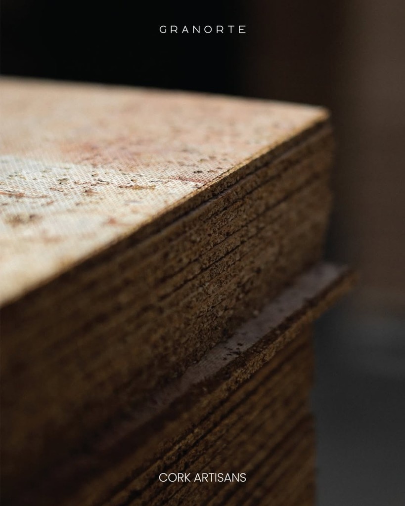 Summit_Flooring's tweet image. We are proud to share the craftsmanship behind Granorte’s cork flooring and wallcoverings. Handcrafted with care, each piece highlights the natural beauty and versatility of cork. Perfect for walls, floors, and beyond! 

#cork #interiordesigner #architecturaldesigner