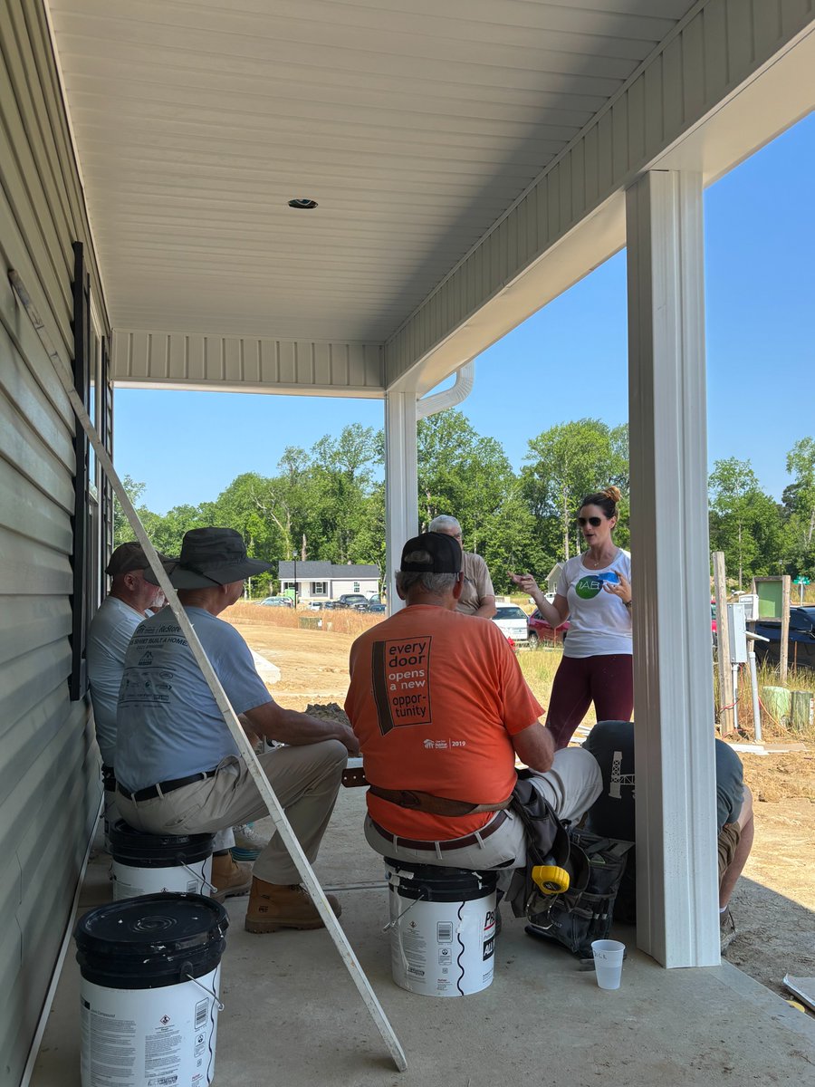 1ABMedia's tweet image. Some of our Wilmington crew volunteered w/ Cape Fear Habitat for Humanity last week! Jen, Ashlea, Josie, Katie, & Shanley helped w/ some crucial parts of a home build in a new affordable housing neighborhood. Thank you to CFHH for letting us be a small part of this project.
