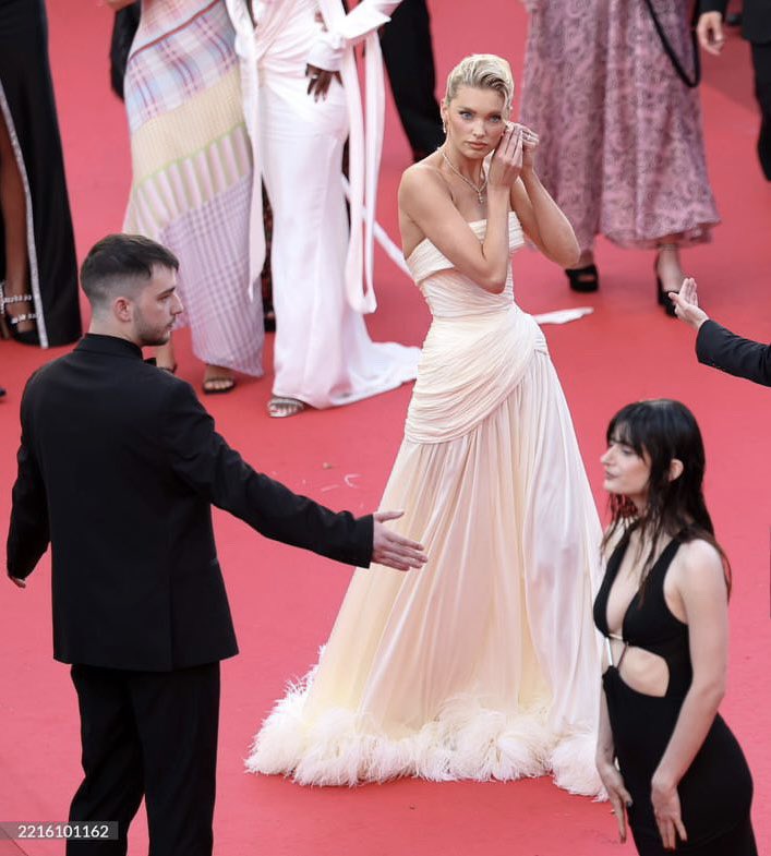 l’aura de la photo omg.