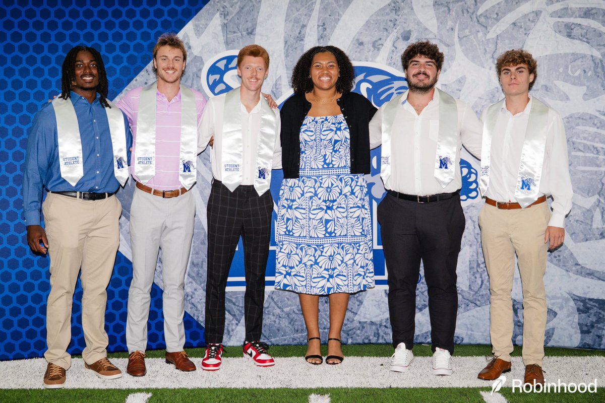 MemphisTFXC's tweet photo. Our seniors hit alumni status over the weekend 🥹

#GoTigersGo | @RobinhoodApp https://t.co/sKkzHJHmQh