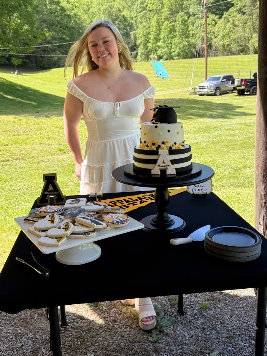 GetRealStone tweet media