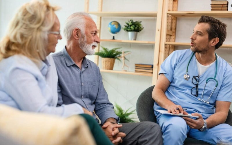 valuecclinic's tweet photo. 👵 When Should You See a Geriatric Doctor? Know the Signs.

💬 Learn the signs to watch for and when to take action.🔗 Read the full guide: https://t.co/dJuRHvEKbg

#GeriatricCare #SeniorHealth #ElderCare #AgingParents #HealthyAging #SeniorWellness #GeriatricDoctor https://t.co/ZaKtulZPkt