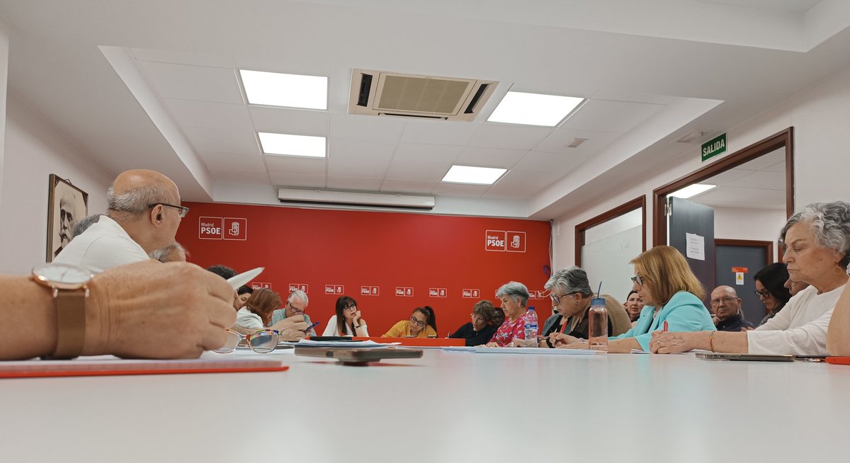 AchoLona's tweet photo. Reunión Sec. Políticas y Accion social PSOE-M @psoegetafe https://t.co/Dh8zQXG7i7