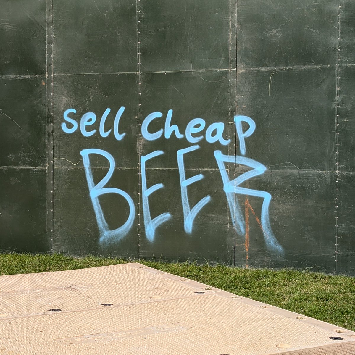 some cracking graffiti on the Brockwell Park wall