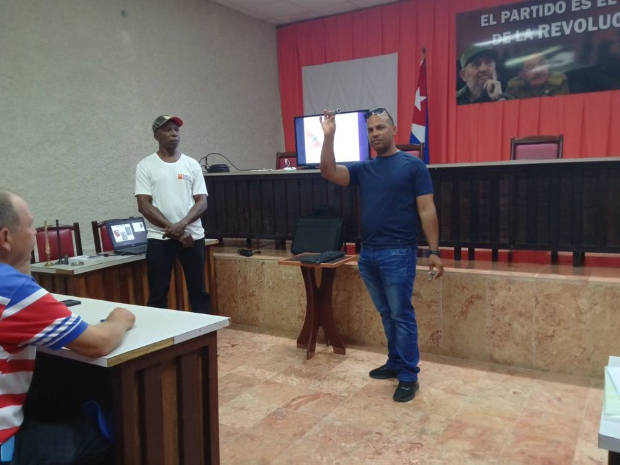 Desarrollan fórum de Ciencia y Técnica  y el activo del movimiento Juvenil Técnico Productivo de la Empresa de Grupos Electrógenos Fuel_oil en #CiegodeAvila #Cuba ✍️Odania
<a href="/JHGcasanova/">julio Heriberto Gómez Casanova</a>
<a href="/Gg_2014Sandra/">Sandra Gutiérrez G.</a>
<a href="/FctGallardo/">@gallardo-UNICA</a>
<a href="/ivanc73/">Ivanc73</a>
<a href="/trocha2022/">Guerreros De La Trocha ✯✯✯🇨🇺</a>
<a href="/YaquedeCuba/">Yaquelin</a>
<a href="/milyabad1982/">Misleydi Abad Modey</a>
<a href="/CedenoPazo/">Lianet Pazo Cedeño</a>