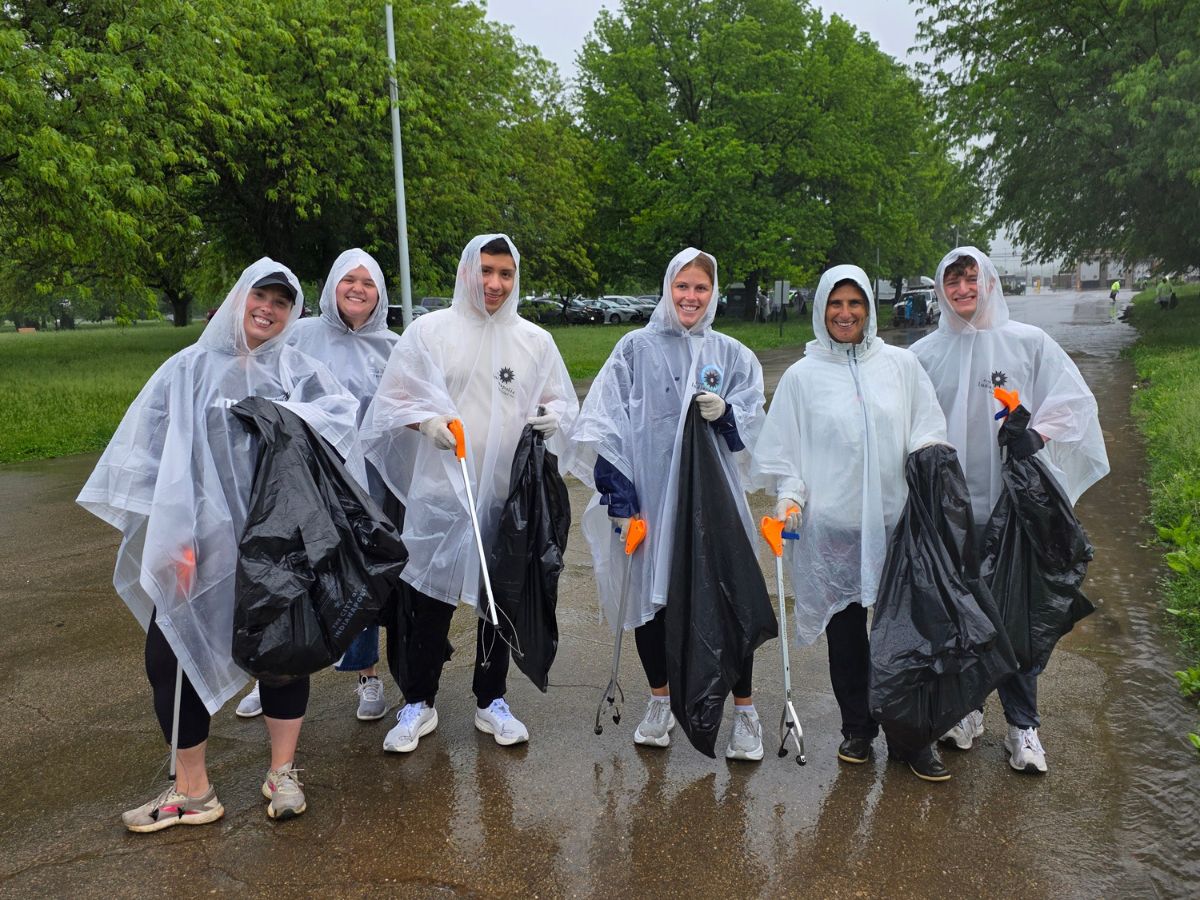 Rain or shine, <a href="/Cummins/">Cummins Inc.</a> shows up! 🌧️

In partnership with <a href="/IndyDT/">Downtown Indy Alliance</a> Clean Team, Cummins volunteers braved the rain to help clean up nearly one ton of litter ahead of the Indy 500. 🏁 

This was their second project with us this year, and we’re excited to welcome them back in June!