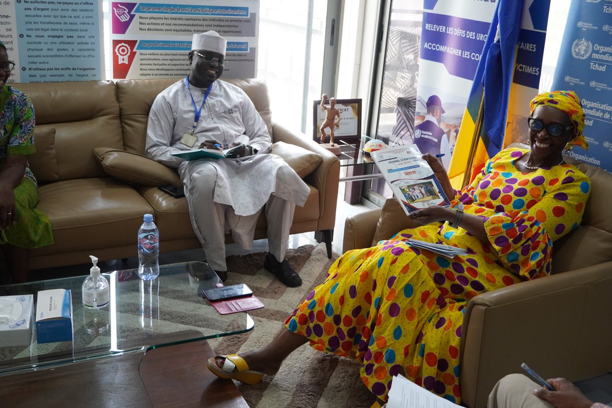 OmsTchad's tweet image. 📍15 mai 2025 | N'Djamena
 🤝 Le Dr @BlancheAnya (@omsTchad) a rencontré l’Association des Chercheurs en Science pour la Santé (#ACST). Au cœur des échanges : enjeux sanitaires au Tchad &amp;amp; perspectives de collaboration OMS–ACST.
#Santé #Recherche #Tchad #OMS