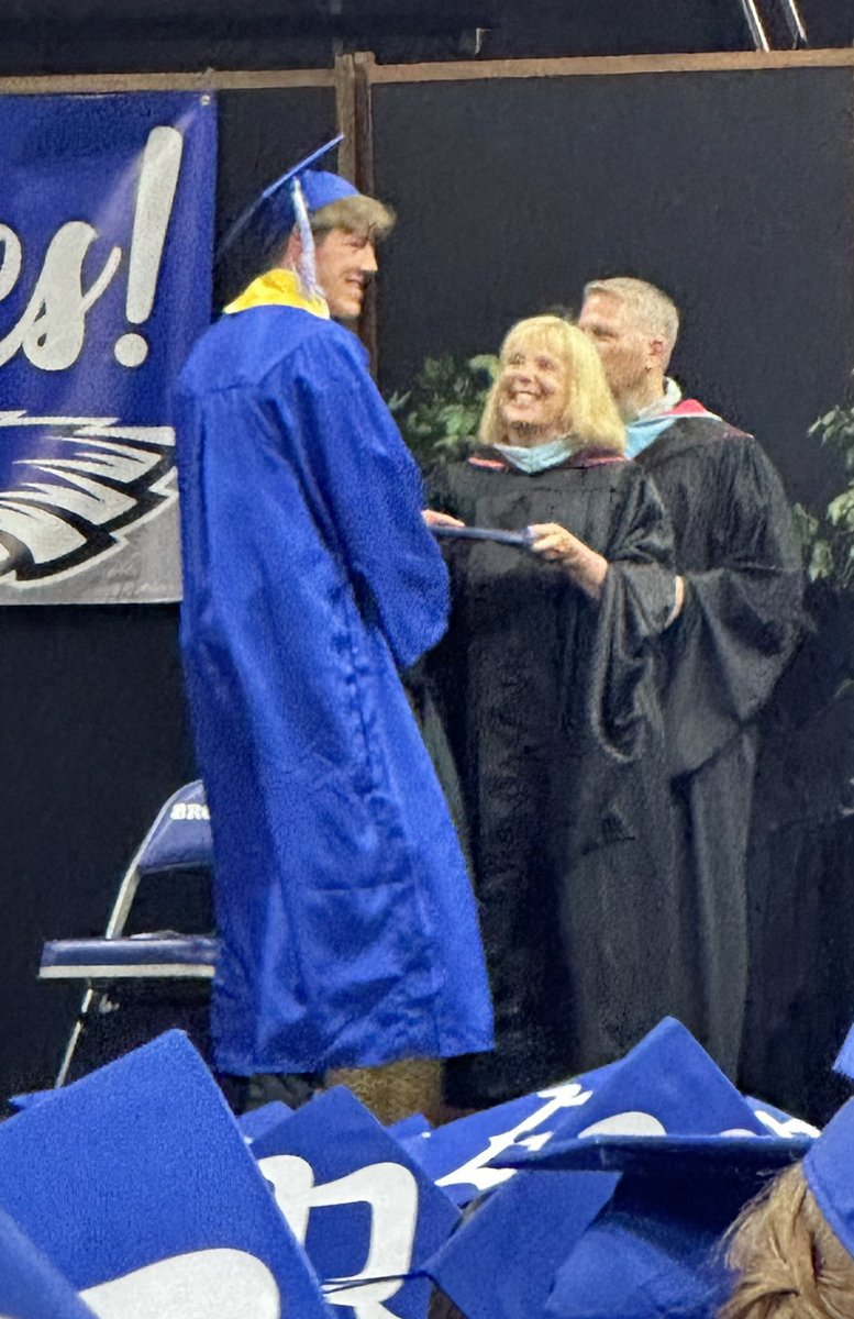 BroomfieldBoysHoops tweet media