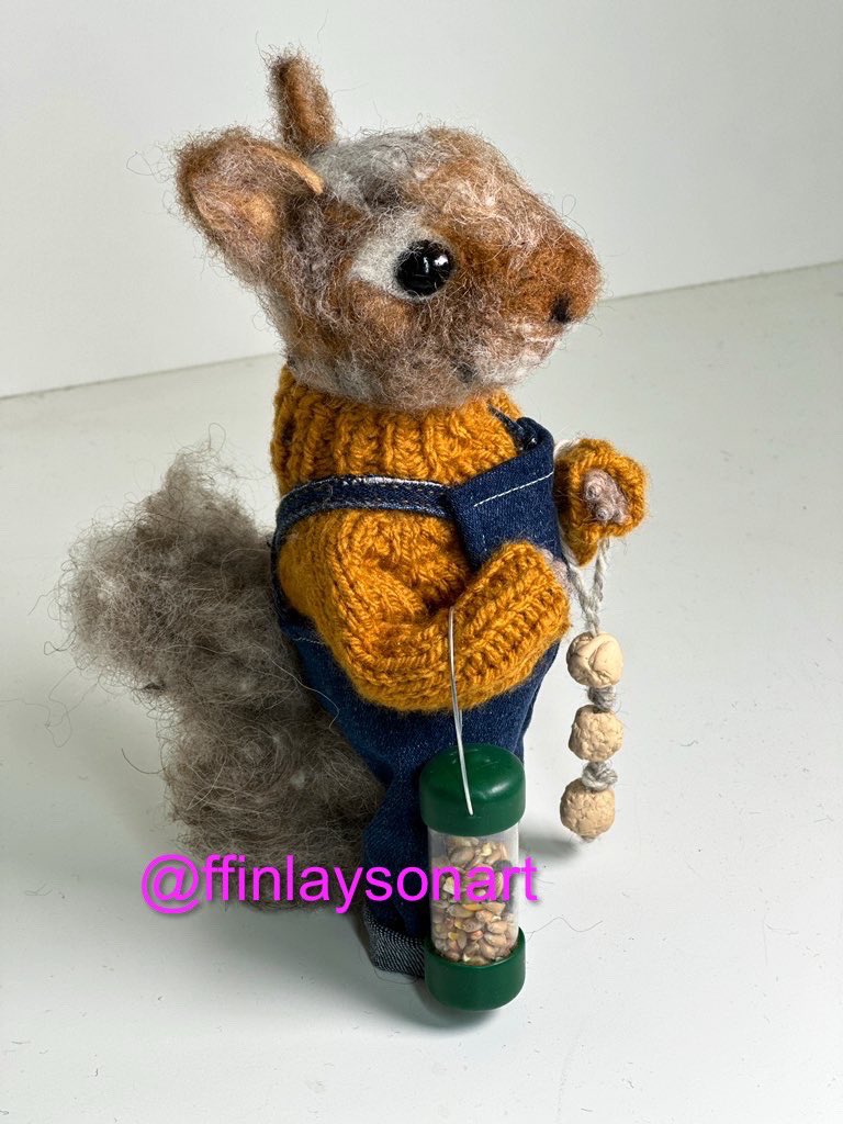 ffinlaysonart's tweet photo. A selection of needle felted Squirrels! https://t.co/KXxQqxDSeg