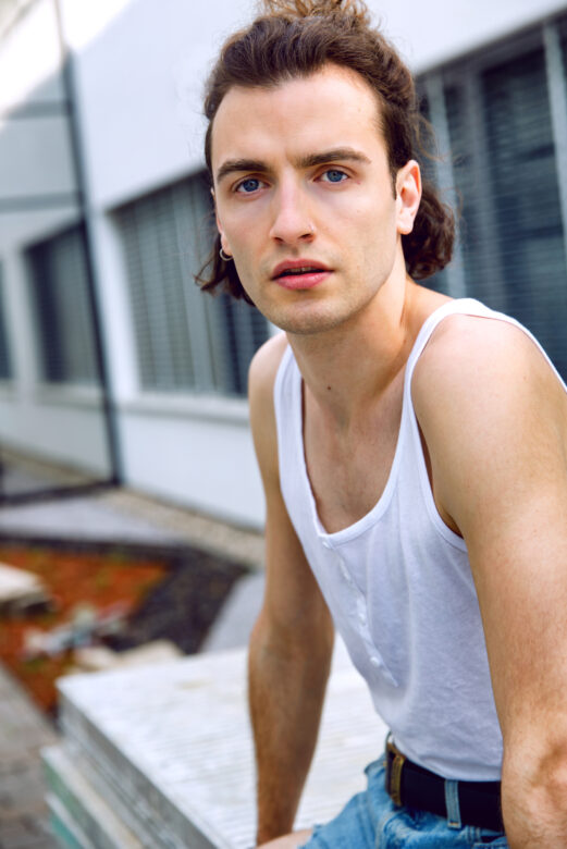 OMG, they’re naked: Nils Svenja Thomas in ‘Asche’ omgwh.at/TKtcfK #Candy #celeb #celebrity