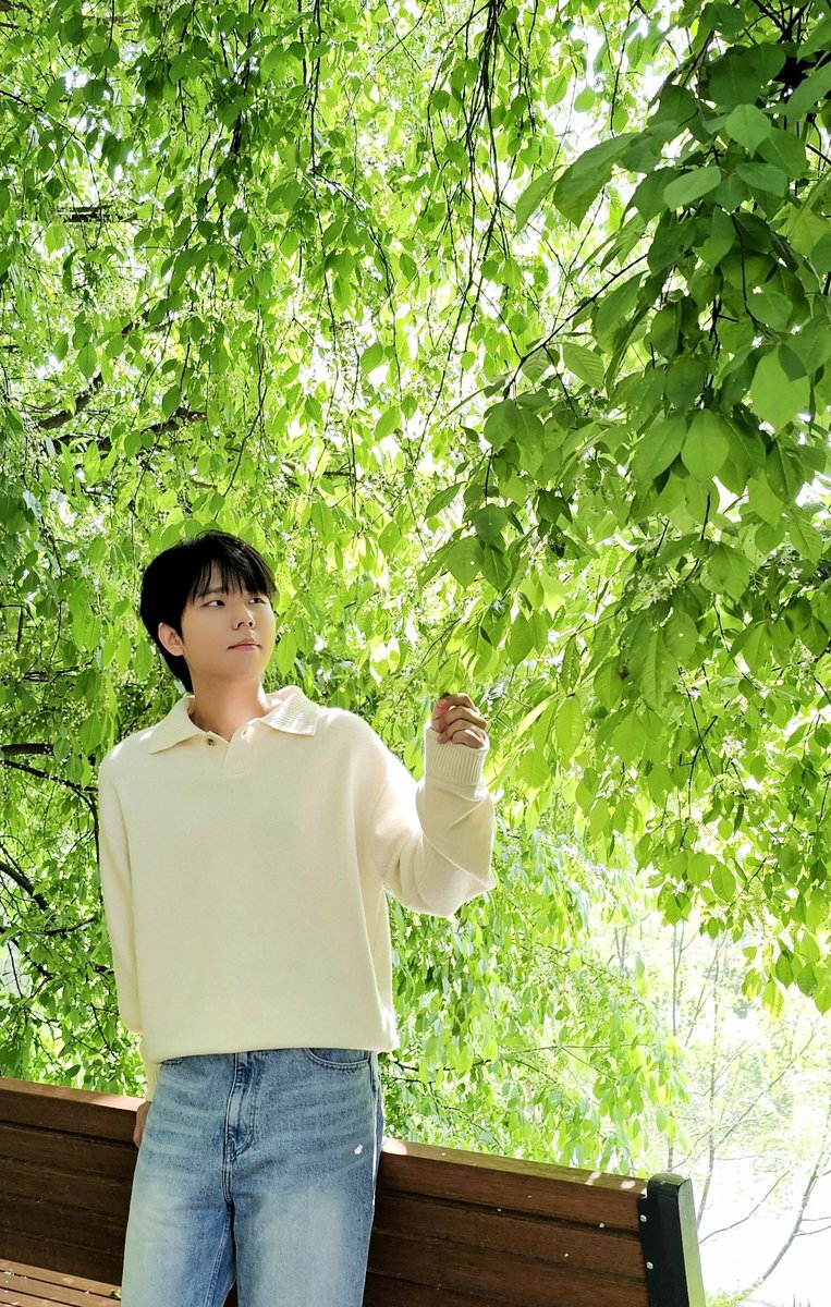 Balladoll1's tweet photo. 🐹🌿
#봄에 #In_The_Spring
#벚꽃이내리는봄길위에서우리다시만나요 #WeOnTheSpringRoad
#정승환 #JungSeungHwan💛💚💙 https://t.co/Y8vtchhLTb