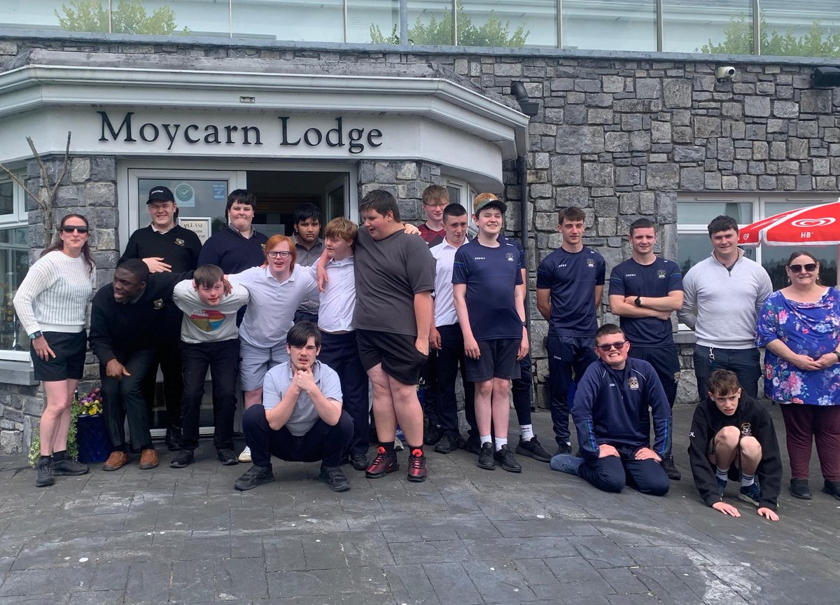 Students from Aras and Seomra Na mBuachaill celebrated the end of a wonderful year. 

They enjoyed a beautiful meal and game of football at The Moycarn Lodge.

With grateful thanks to invited guests, the organisers and The Lodge for their welcome.