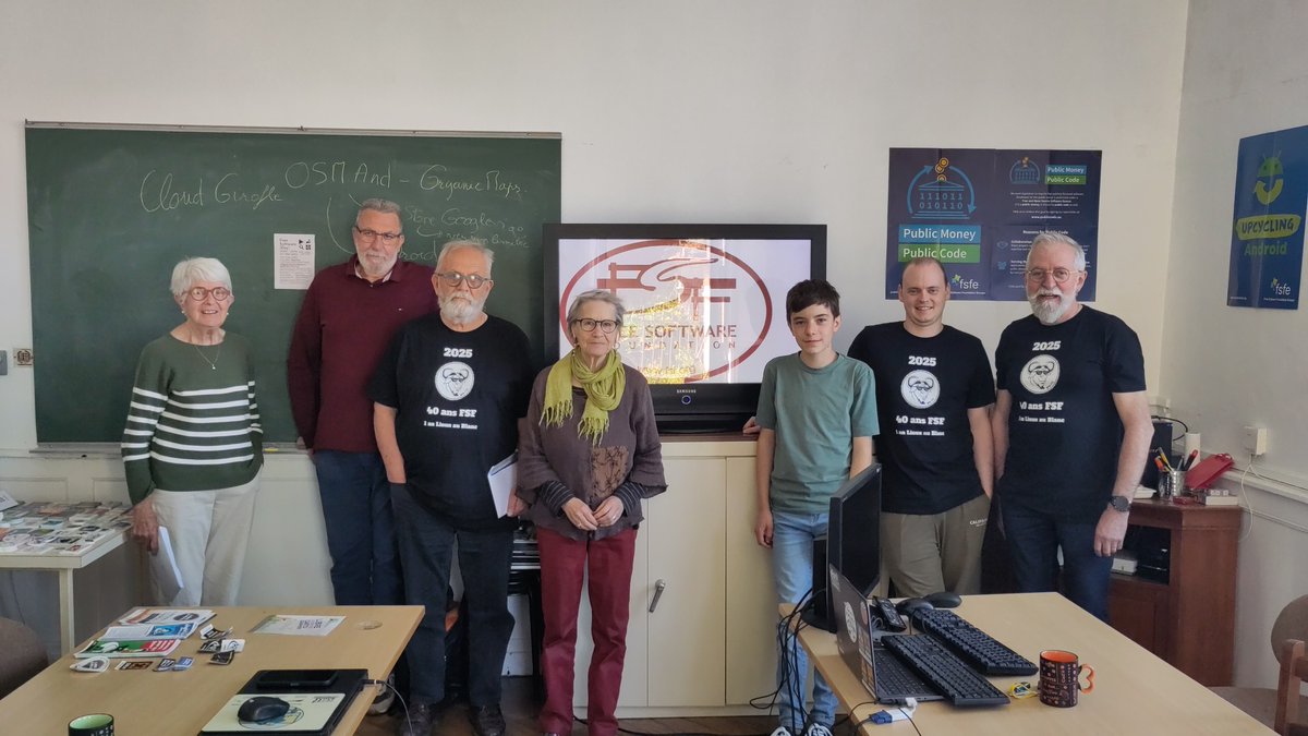 fsf's tweet image. Thank you to the volunteers at the #LibreLocal meetup in #LeBlanc, France for making this #FSF40 meetup a success!