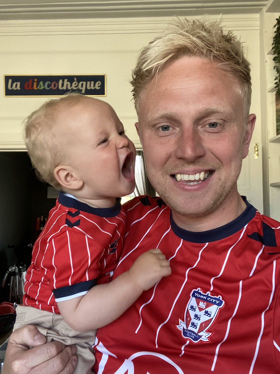 MatHawkhead's tweet image. Atmospheres building… 🔴🔵