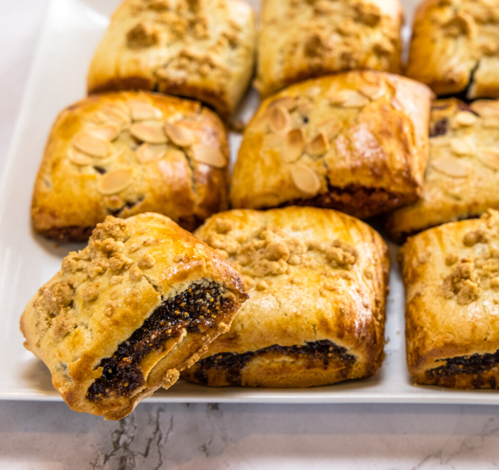 Your #breakfast and #Coffee  is ready my #Ottawa friends. Stop by for a visit.