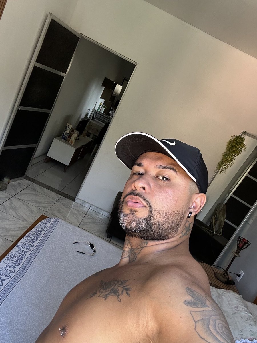srtholiveira30's tweet photo. um gostoso 🤤🥵 https://t.co/DPfIkjJLpX