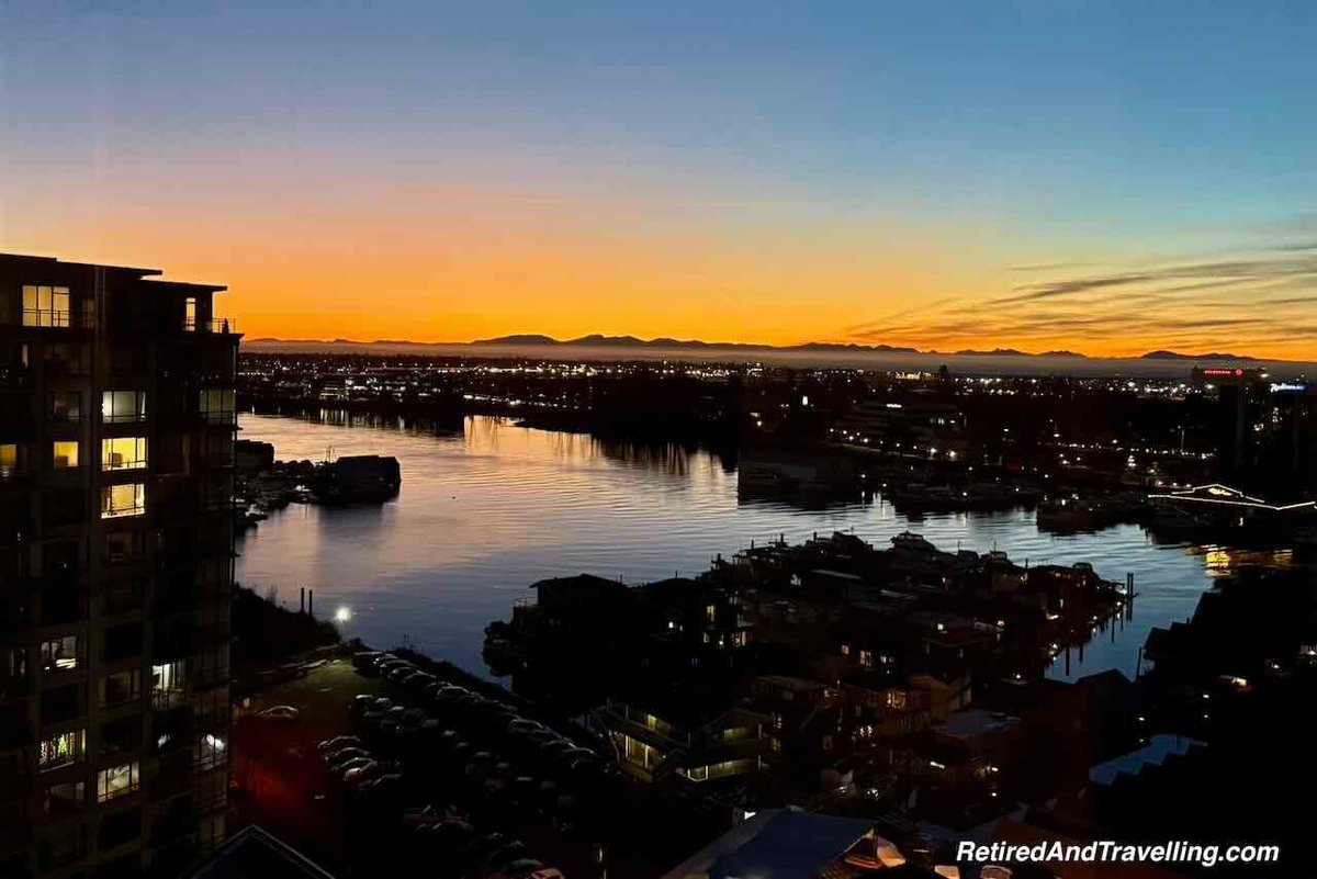 TravelAtWill's tweet image. We moved west in Canada to the Sunshine Coast in British Columbia.  Excited to have this great new base to explore from.  retiredandtravelling.com/moving-retired…  #TTOT #TRLT @ExploreCanada@CanadianTourism @cdntourism@CanadasTravel