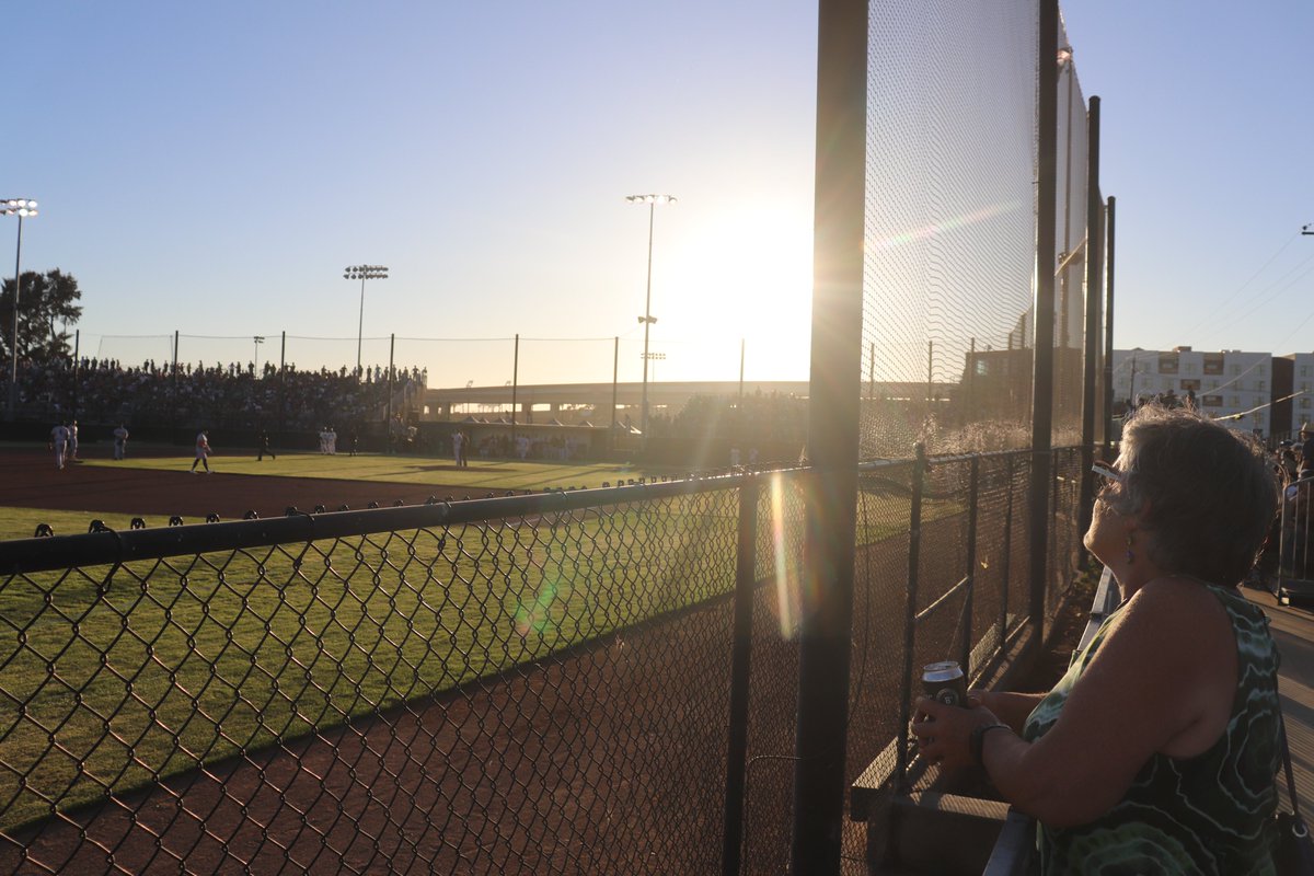 The Rickey Henderson of Blogs tweet media