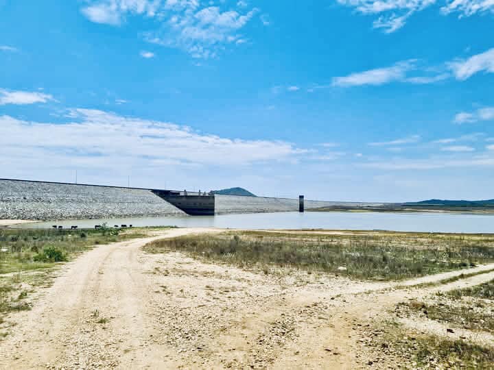 The Minister of Water and Sanitation, Pemmy Majodina, is currently studying the final report of an independent investigation into the alleged illegal blockages of tributaries feeding the Middle Letaba Dam in Limpopo.
 megaartists.co.za/probe-into-ill…
