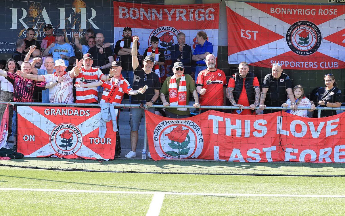 Aaron Arnott tweet media