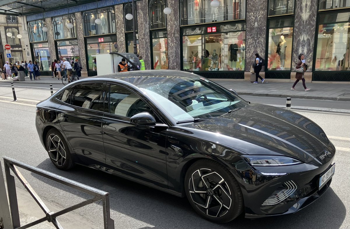 Claude Taylor tweet media